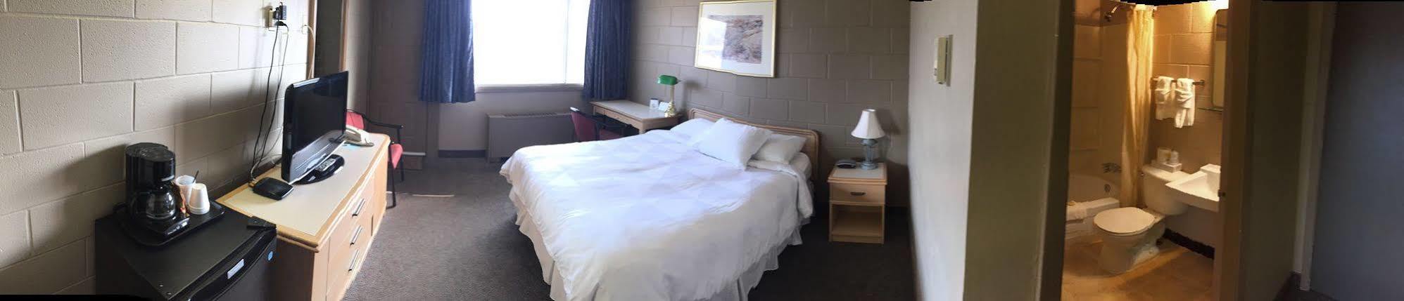 Westgate Inn Саскатун Экстерьер фото